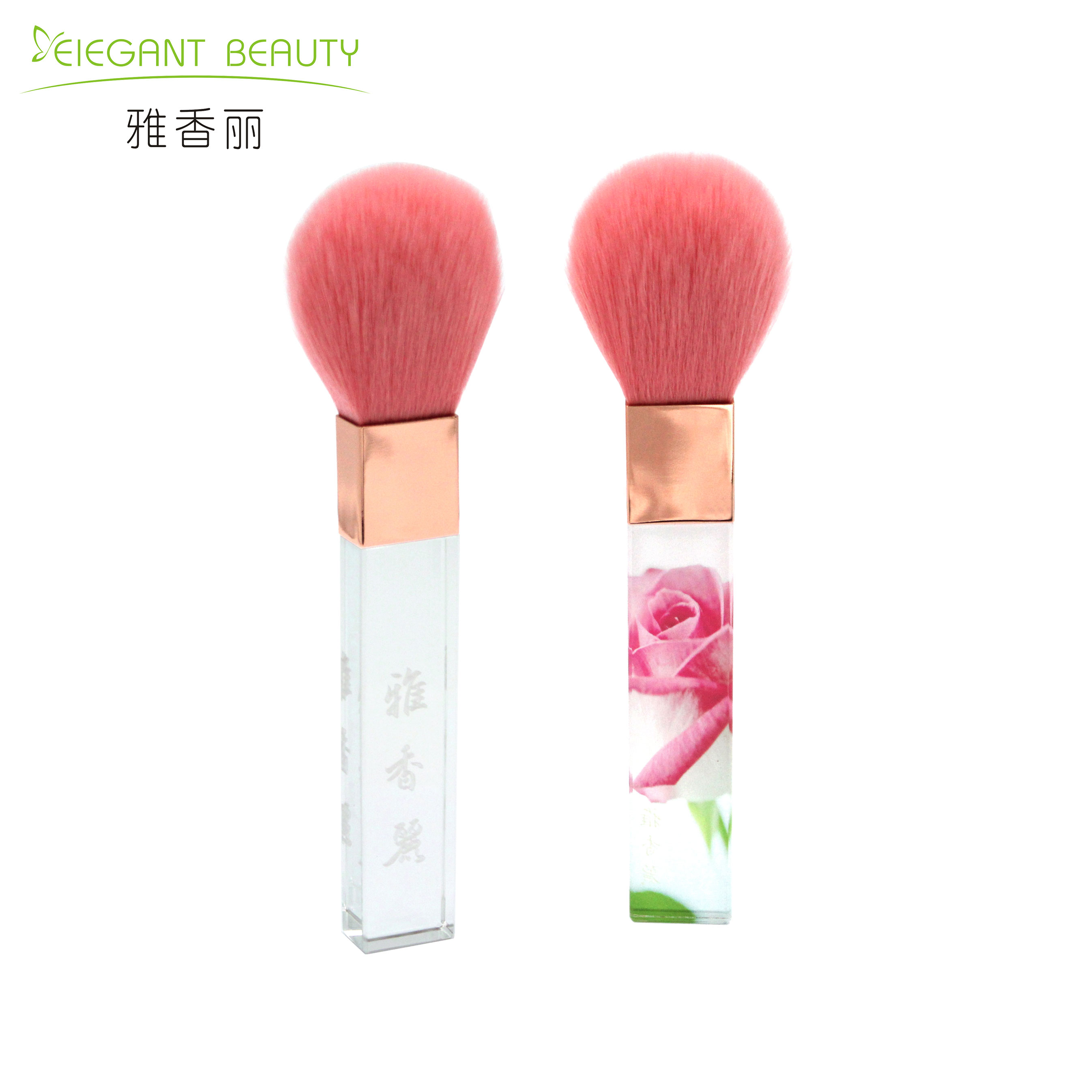 當藝術在細節中綻放：化妝刷的魅力探索