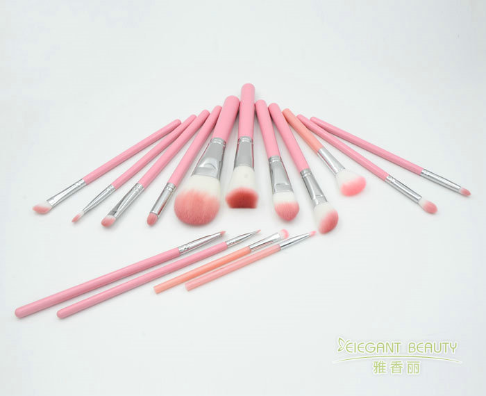 如何定制專屬于自己的化妝刷？