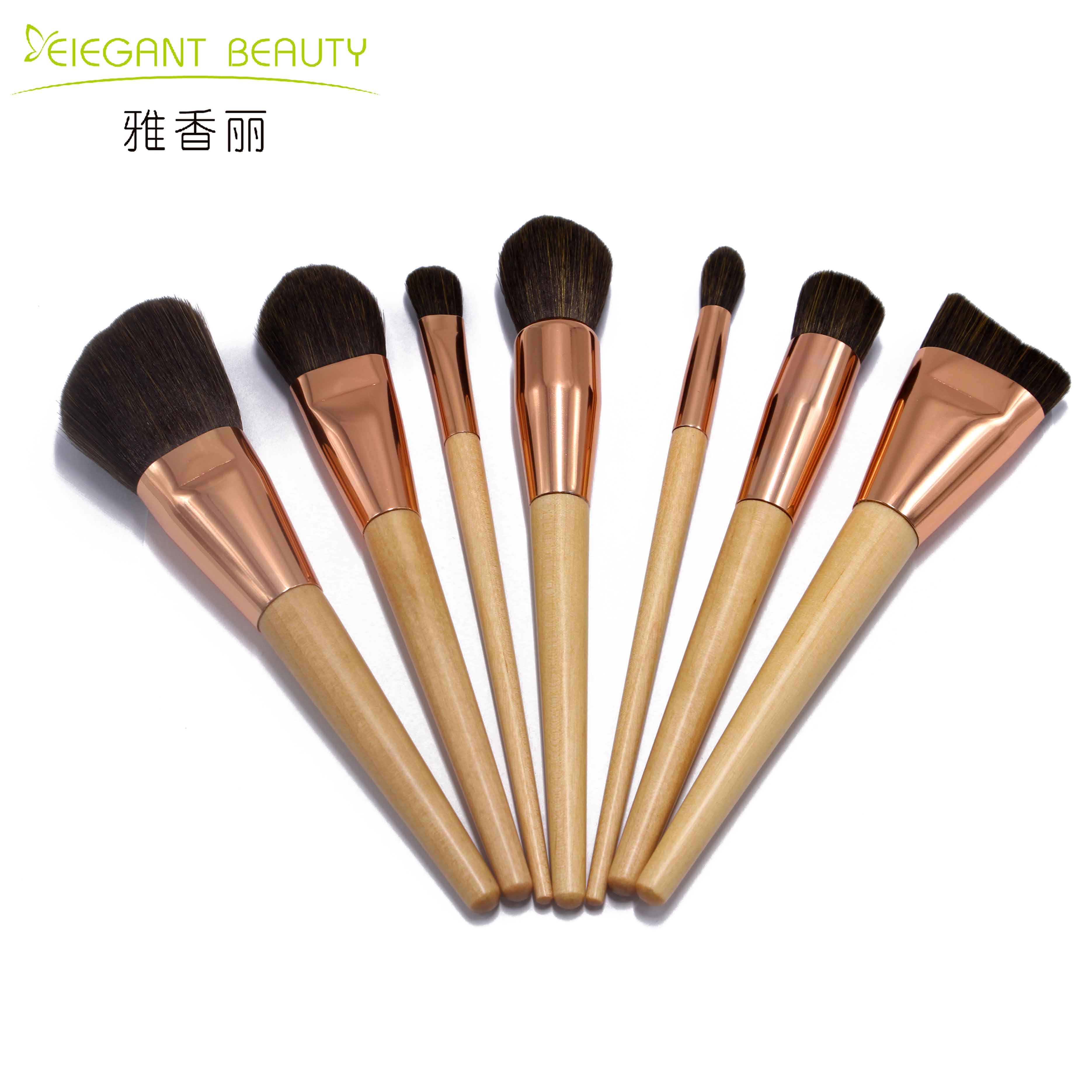 成套化妝刷與光影效果：塑造立體妝容的秘訣